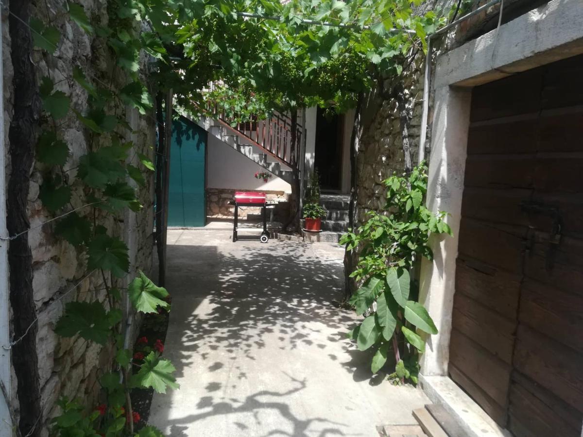 Apartments Martinac Sukosan Exterior photo